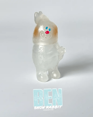 SNOW RABBIT BEN vinyl figure