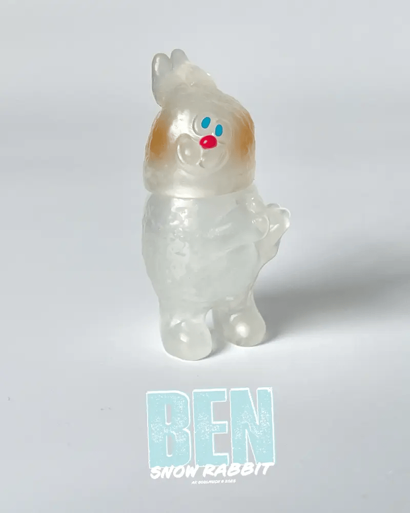 SNOW RABBIT BEN vinyl figure